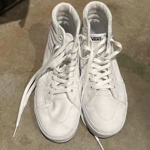 White canvas Vans Women’s 8.5